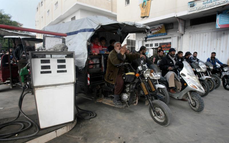 صور: أزمة الوقود في قطاع غزة تتفاقم