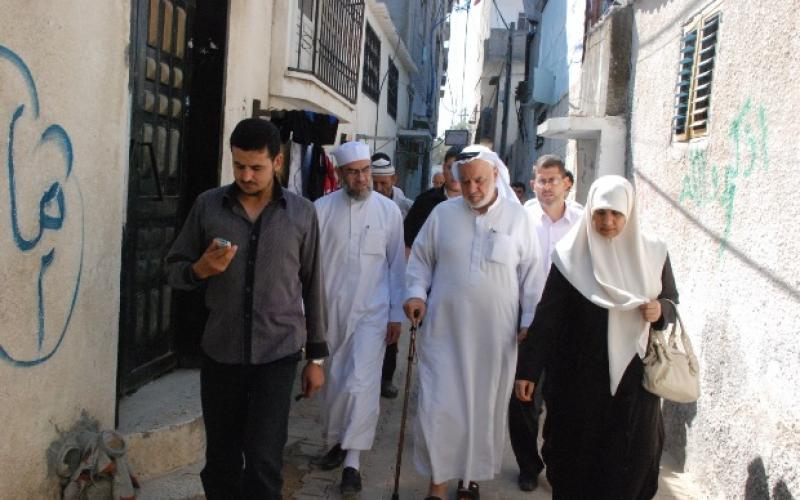 بالصور: حماس ترمم بيوت الفقراء وسط القطاع