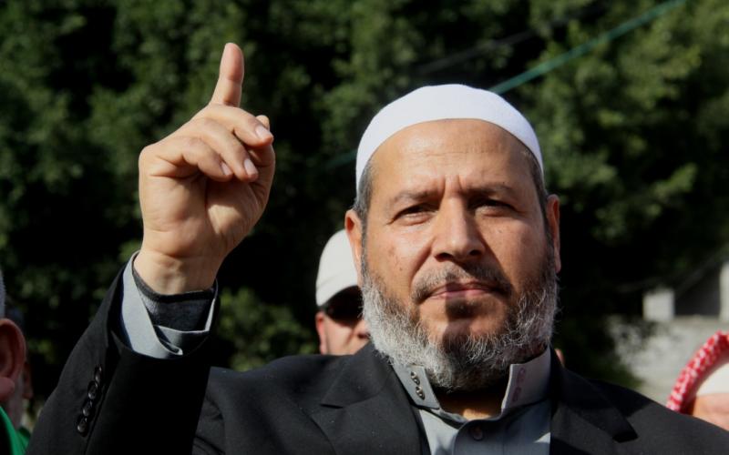 صور: صلاة الجمعة أمام مقر المندوب السامي