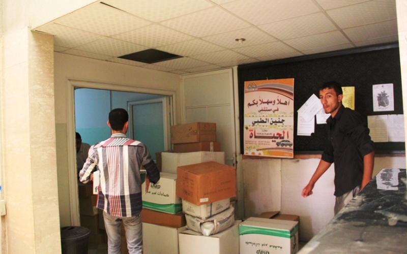 بالصور: بدء توزيع قافلة "الجزائر غزة 3"