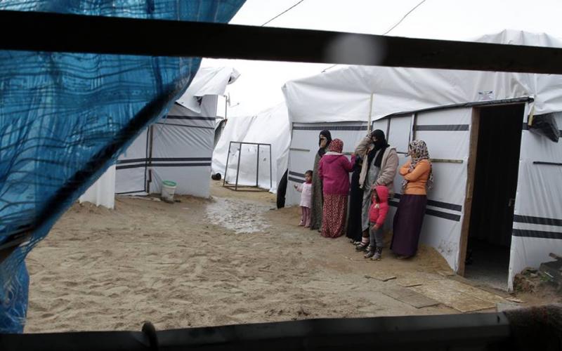 صور: معاناة المدمرة بيوتهم شرق خانيونس