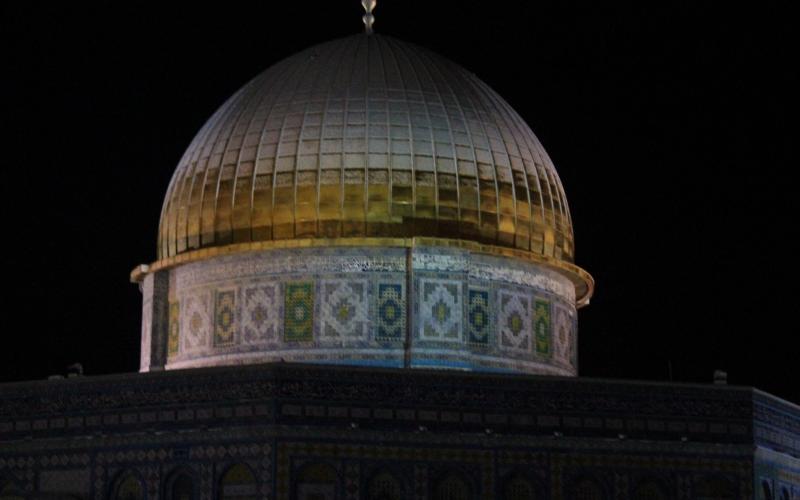 صور: "الأقصى" يكتسي بحلة جديدة من الثلج