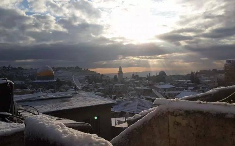 صور: القدس بحلتها البيضاء