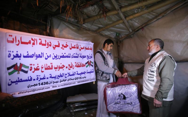 صور: "الفلاح" تقدم مساعدات لمتضرري المنخفض
