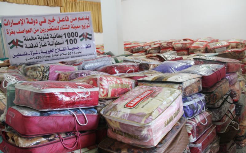 صور: "الفلاح" تقدم مساعدات لمتضرري المنخفض