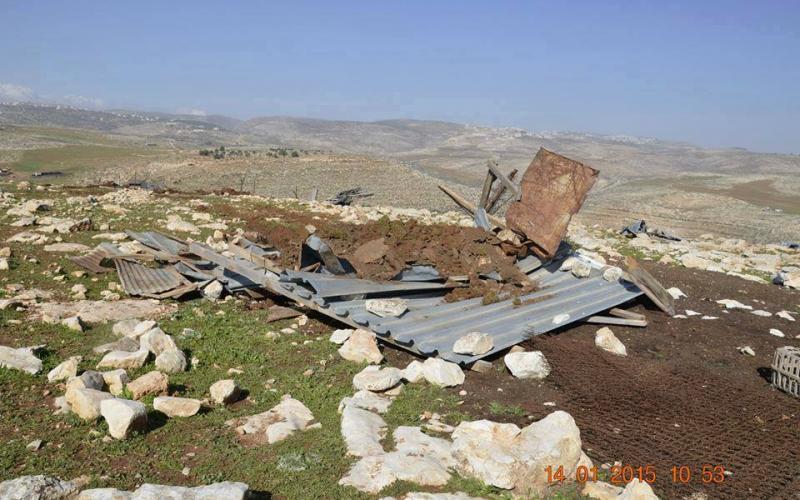 صور: الاحتلال يدمر بركسات زراعية شرق القدس