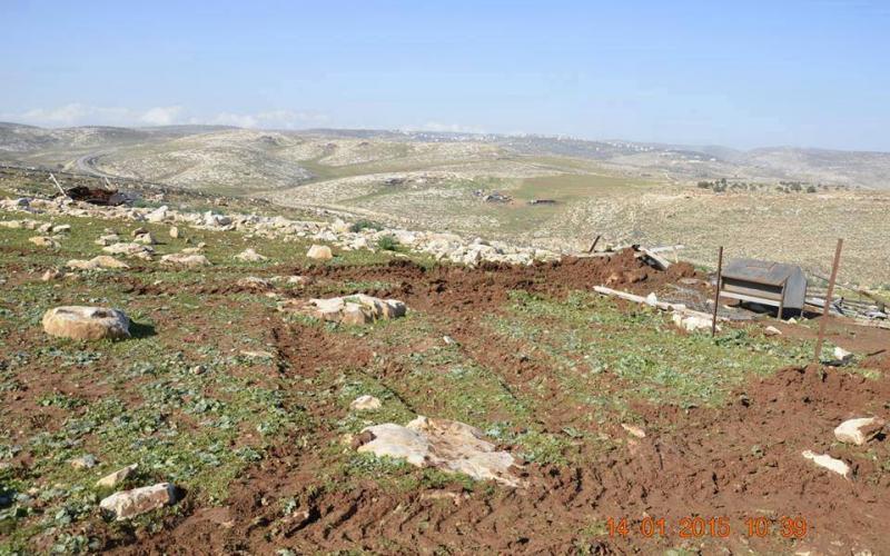 صور: الاحتلال يدمر بركسات زراعية شرق القدس
