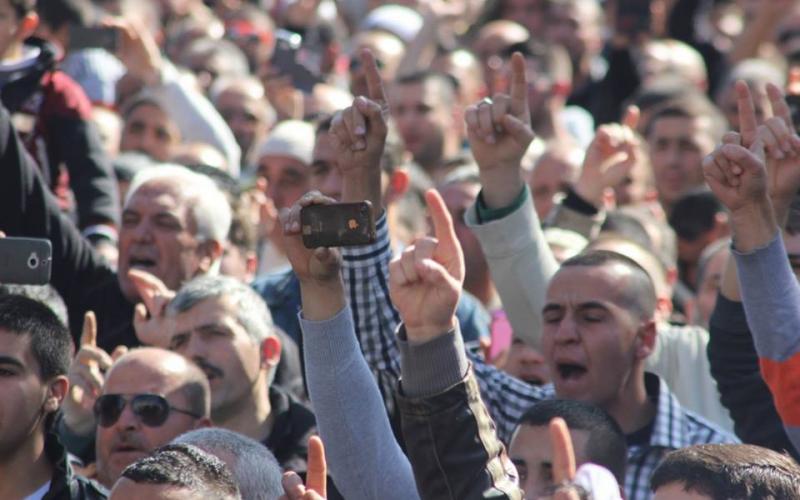 صور: وقفة بالأقصى نصرة للنبي الكريم