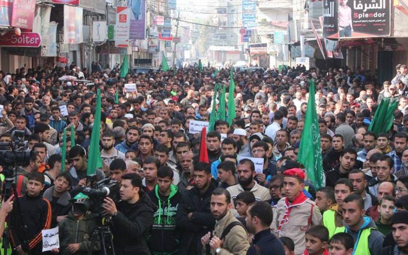 صور: مسيرة الغضب نصرة للنبي شمال القطاع