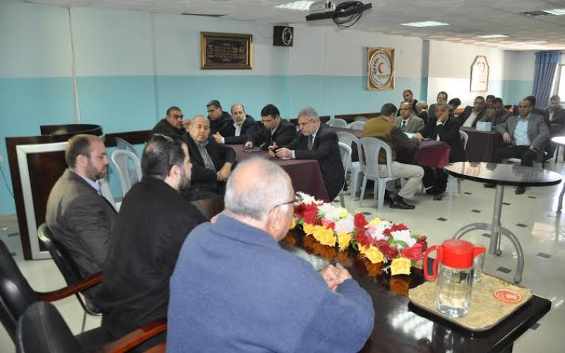 مستشفى الخدمة العامة يلتقي بأطباءه