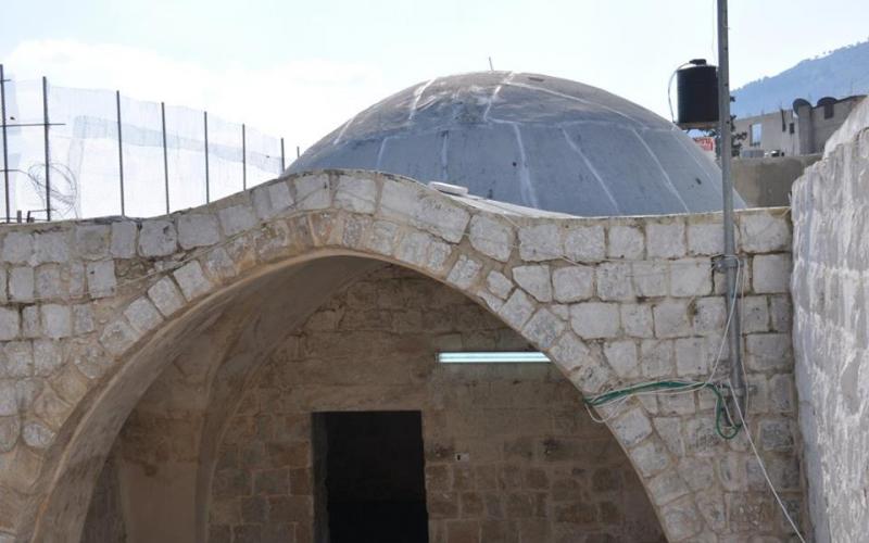 صور: "فلسطين الآن" تتجول داخل "قبر يوسف"