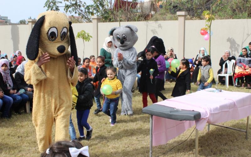 بالصور: حفل ترفيه للمرضى وجرحى العدوان