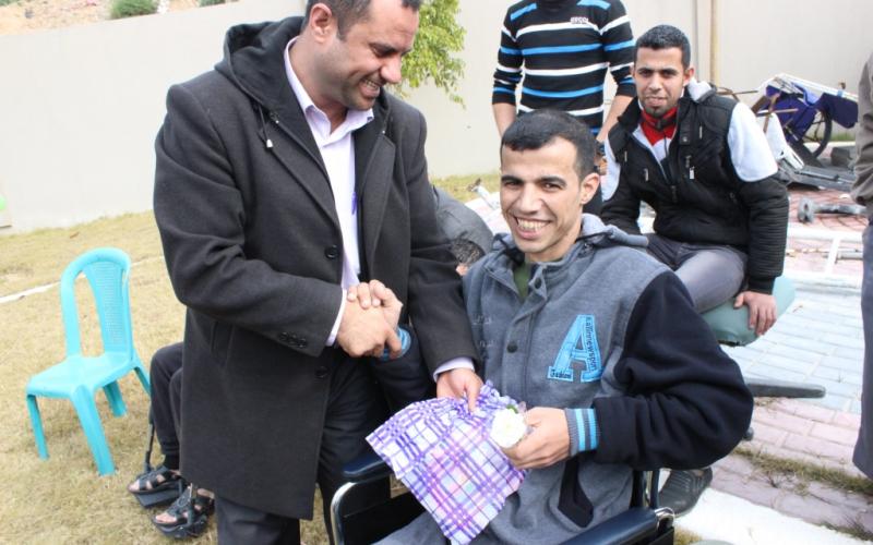 بالصور: حفل ترفيه للمرضى وجرحى العدوان