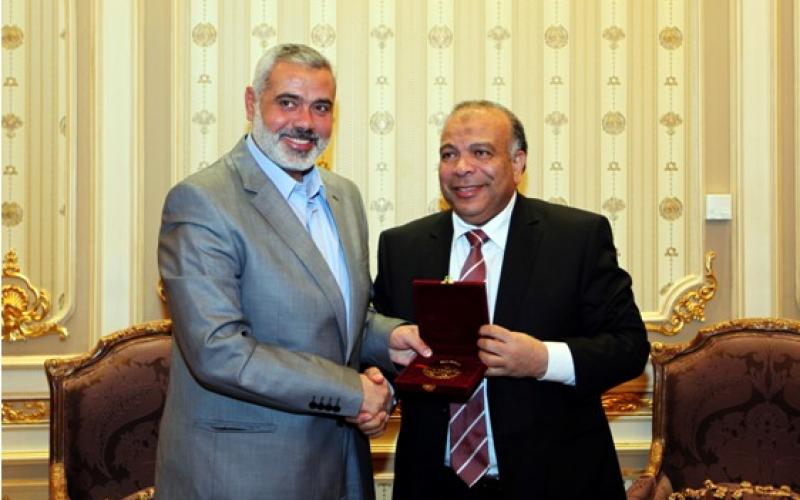 صور لقاء هنية ورئيس مجلس الشعب المصري