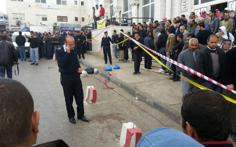 بالصور.. قتيل وإصابتان بإطلاق نار برام الله