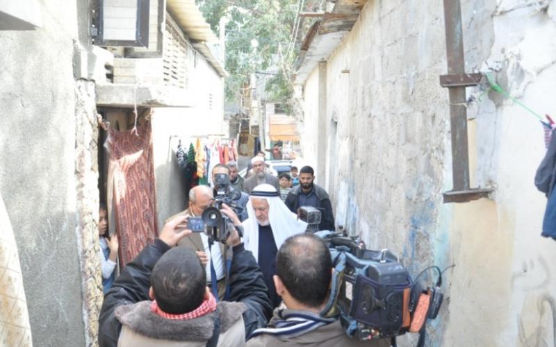 بالصور: "حماس" تسلم 16 بيت تم ترميمها بالوسطى