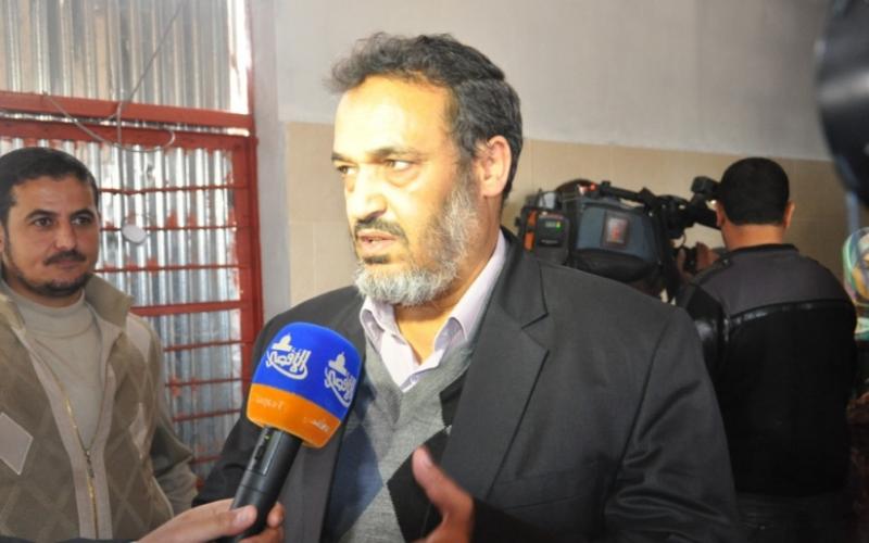 بالصور: "حماس" تسلم 16 بيت تم ترميمها بالوسطى