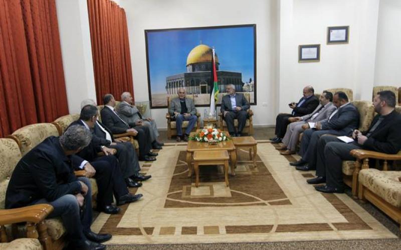 صور: هنية يلتقي "منيب المصري" بغزة