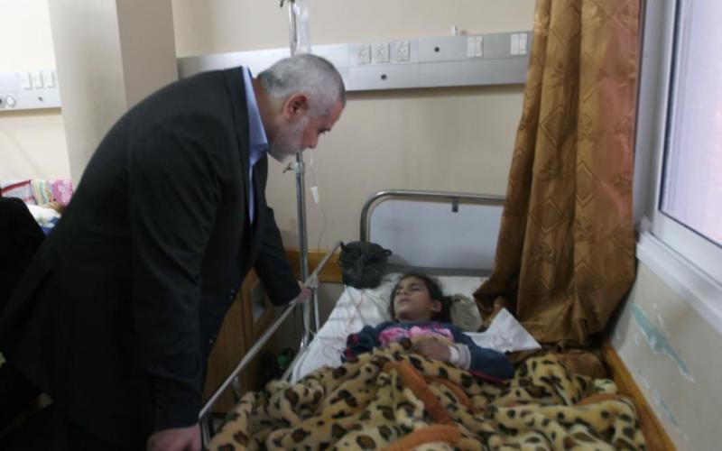 صور: رئيس الوزراء يزور مستشفى الشفاء