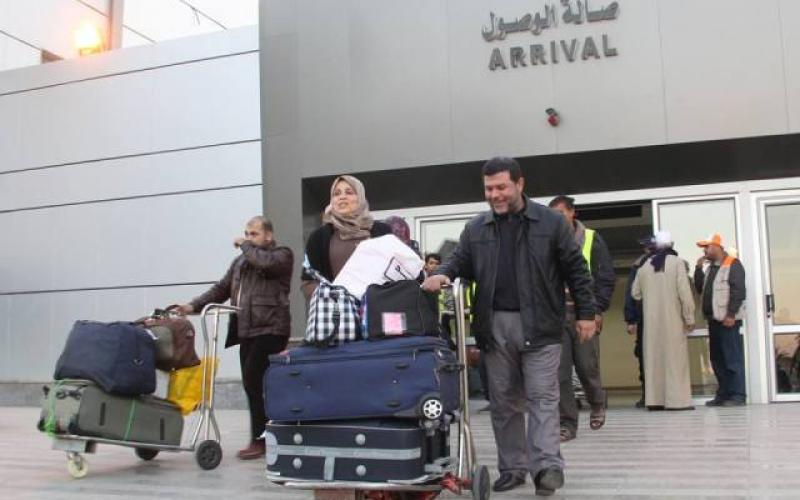 بالصور: وصول 250 معتمراً إلى قطاع غزة