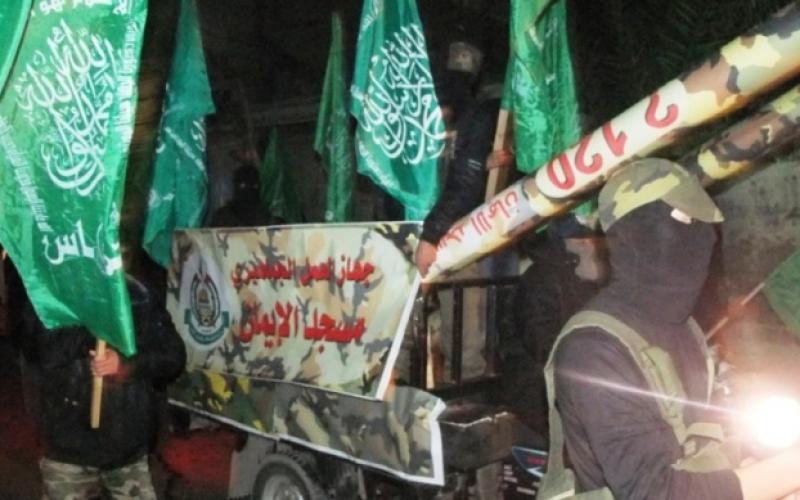 بالصور:عرض جماهيري تكريماً لشهيدي البريج