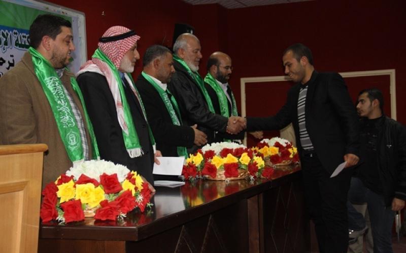 صور: توزيع الكتلة للمنج الطلابية بخانيونس