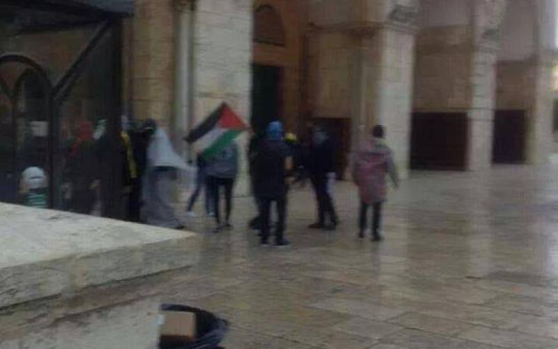صور: مواجهات عنيفة في باحات الأقصى