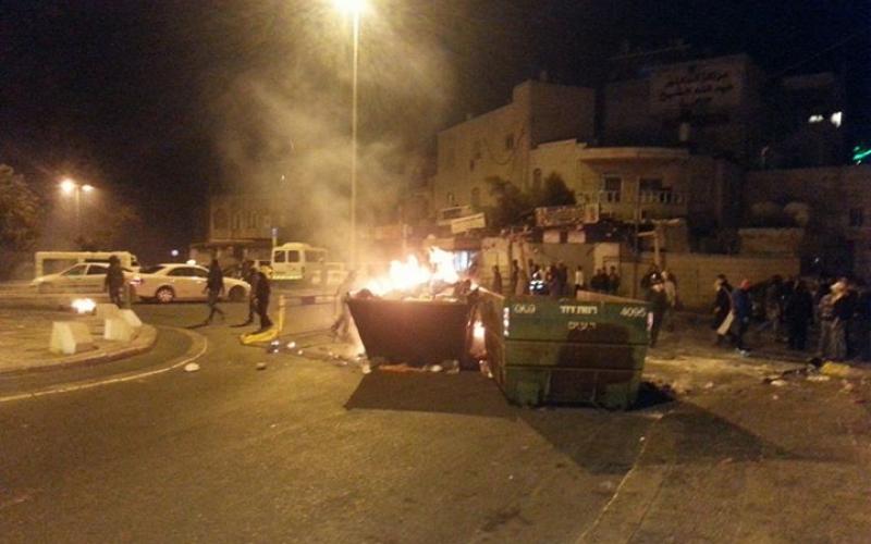 صور: مواجهات ليلية بالقدس المحتلة