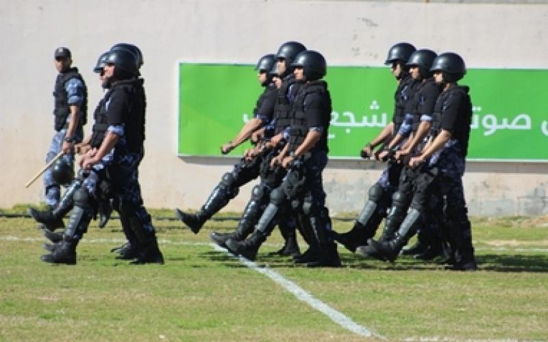 استعراض شرطي في ملعب رفح البلدي