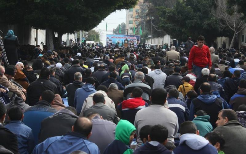 صور: وقفة بغزة تنديداً بحظر القسام