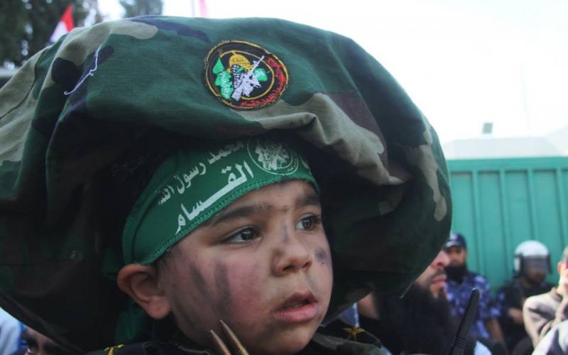 صور: وقفة بغزة تنديداً بحظر القسام