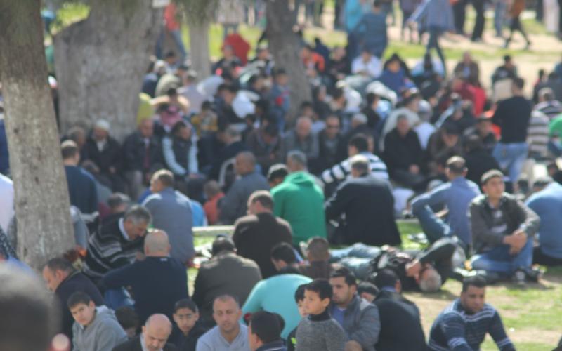 صور: 70 ألف مصلٍّ يؤدون الجمعة بالأقصى