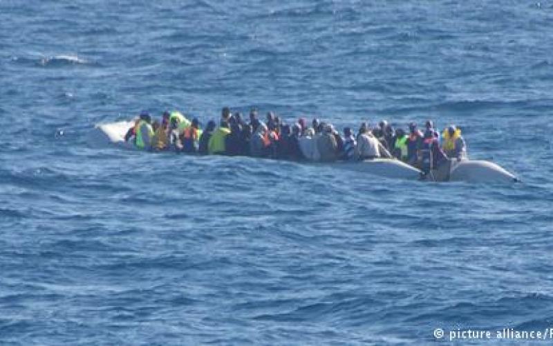 صور: مأساة اللاجئين السريين عبر "المتوسط"