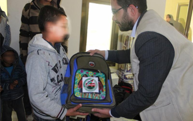 المبادرة العُمانية تمد العون لمتضرري المغراقة