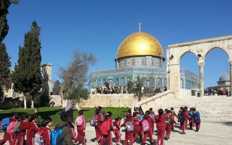 صور: مئات الأطفال يعمرون المسجد الأقصى