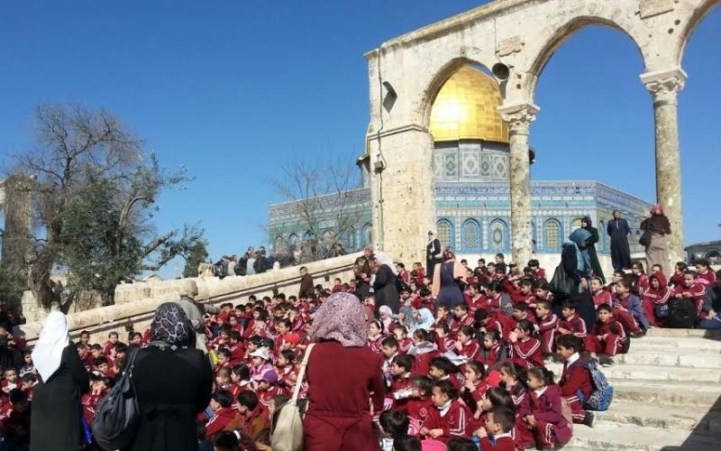 صور: مئات الأطفال يعمرون المسجد الأقصى