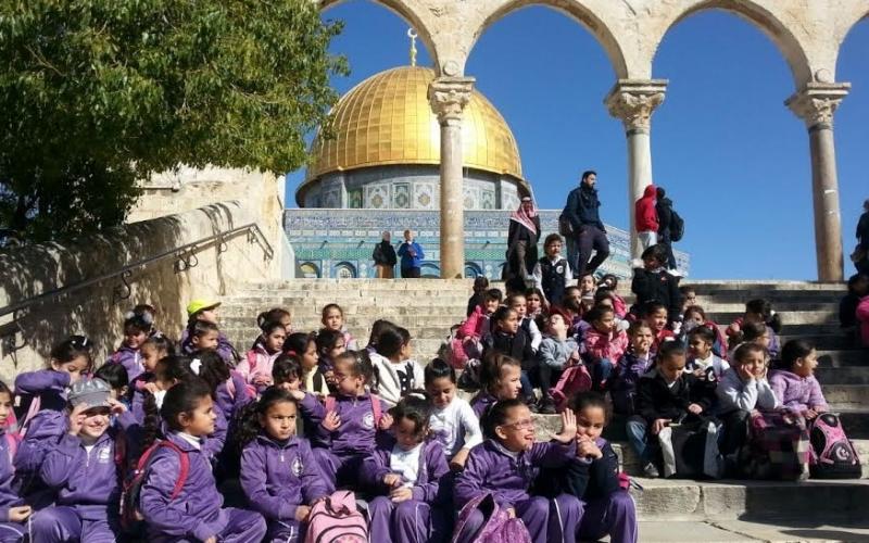 صور: مئات الأطفال يعمرون المسجد الأقصى