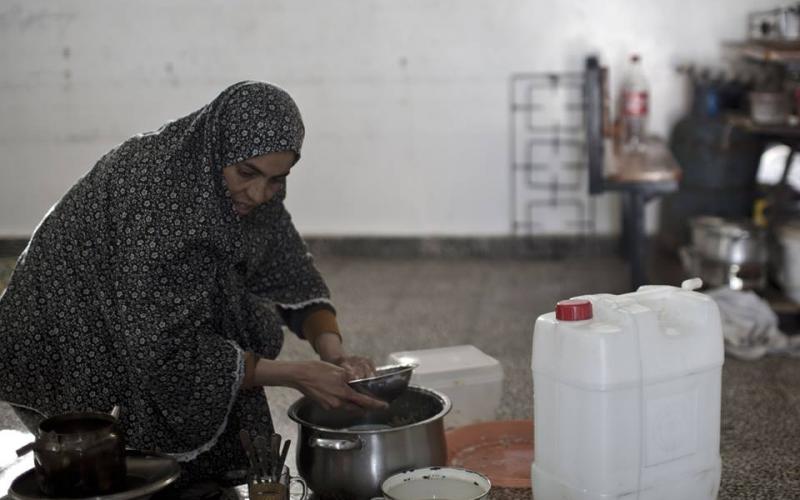 صور: معاناة المدمرة بيوتهم لا تزال مستمرة