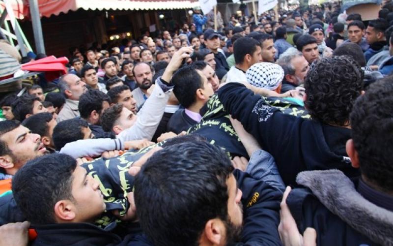 صور.. غزة تودع شهداءها بجنازة حاشدة