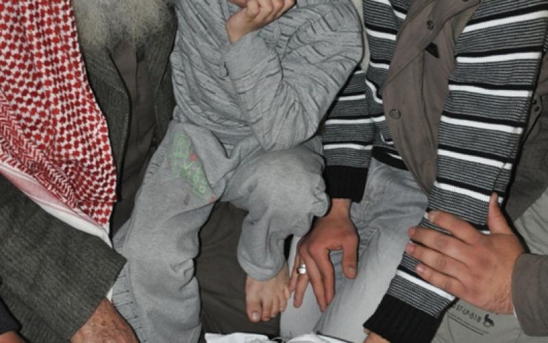 بالصور.. الآلاف يودعون القيسي بينهم ابنه ووالده