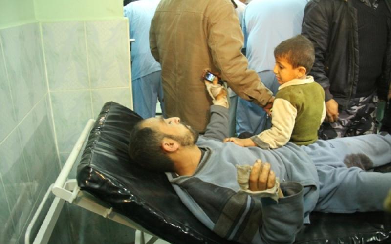 بالصور .. اصابات في قصف على المدنيين