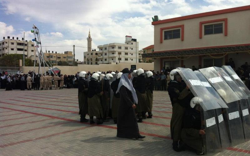 صور: تخريج دورة ضباط جديدة في غزة