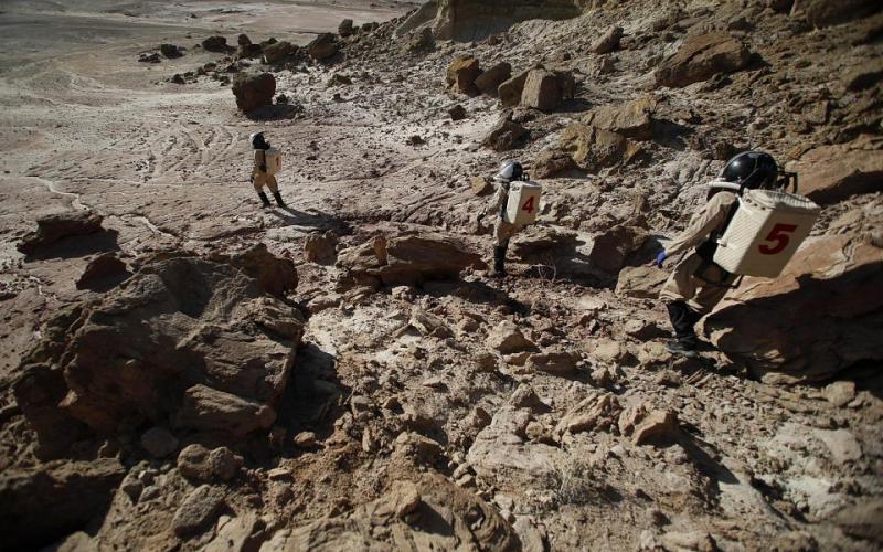 صور: محاكاة رحلة إلى المريخ