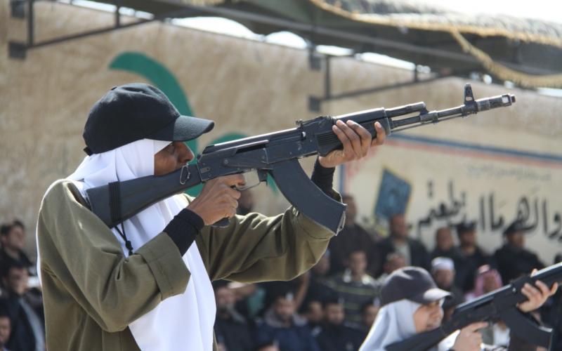صور: تخريج دورة ضباط جديدة في غزة