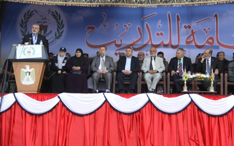 صور: تخريج دورة ضباط جديدة في غزة