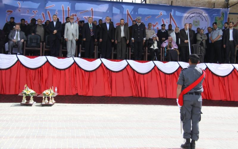 صور: تخريج دورة ضباط جديدة في غزة