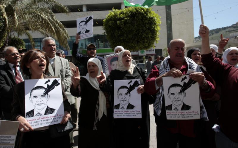صور: تناقض شعبي ورسمي فلسطيني باستقبال"أوباما"
