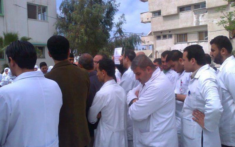 صور: اعتصام لتمريض الشفاء للمطالبة بحمايتهم