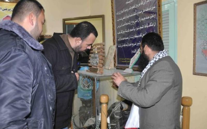 بالصور: حماس بالوسطى تزور الشراونة ومنزل الياسين
