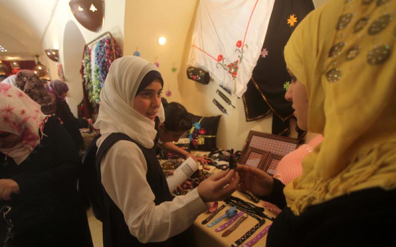 صور: معرض "منتجات نسائنا" بغزة